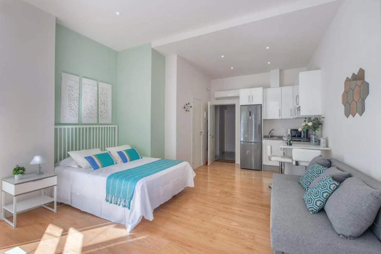 Mosquera Studio Apartment Malaga